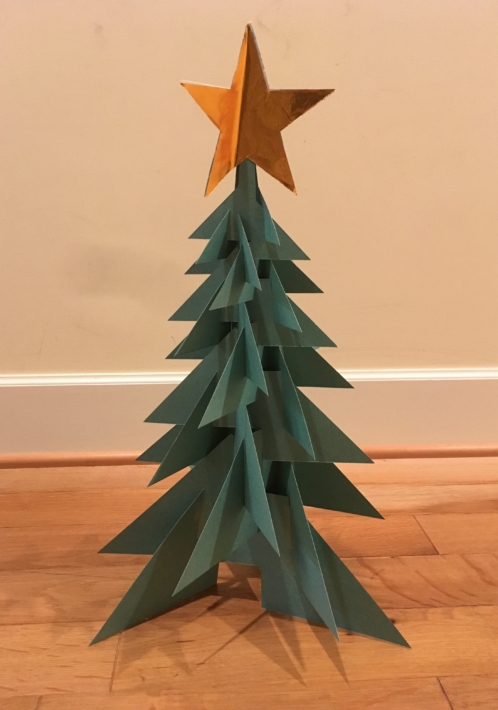 クラフトペーパーで作ったクリスマスツリー